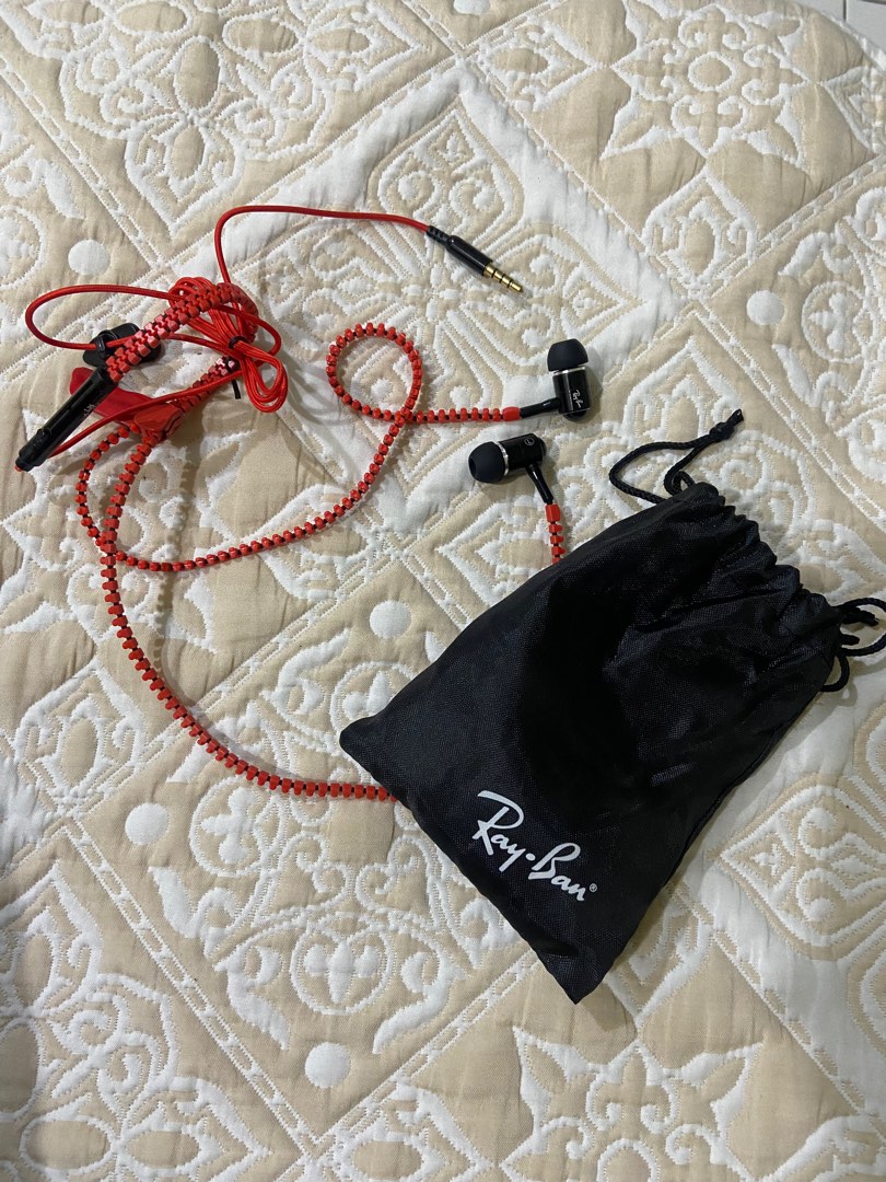 Ray deals ban earphones