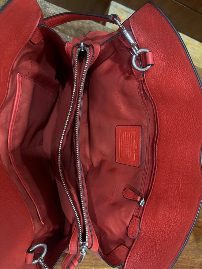 Red coach hotsell shoulder bag