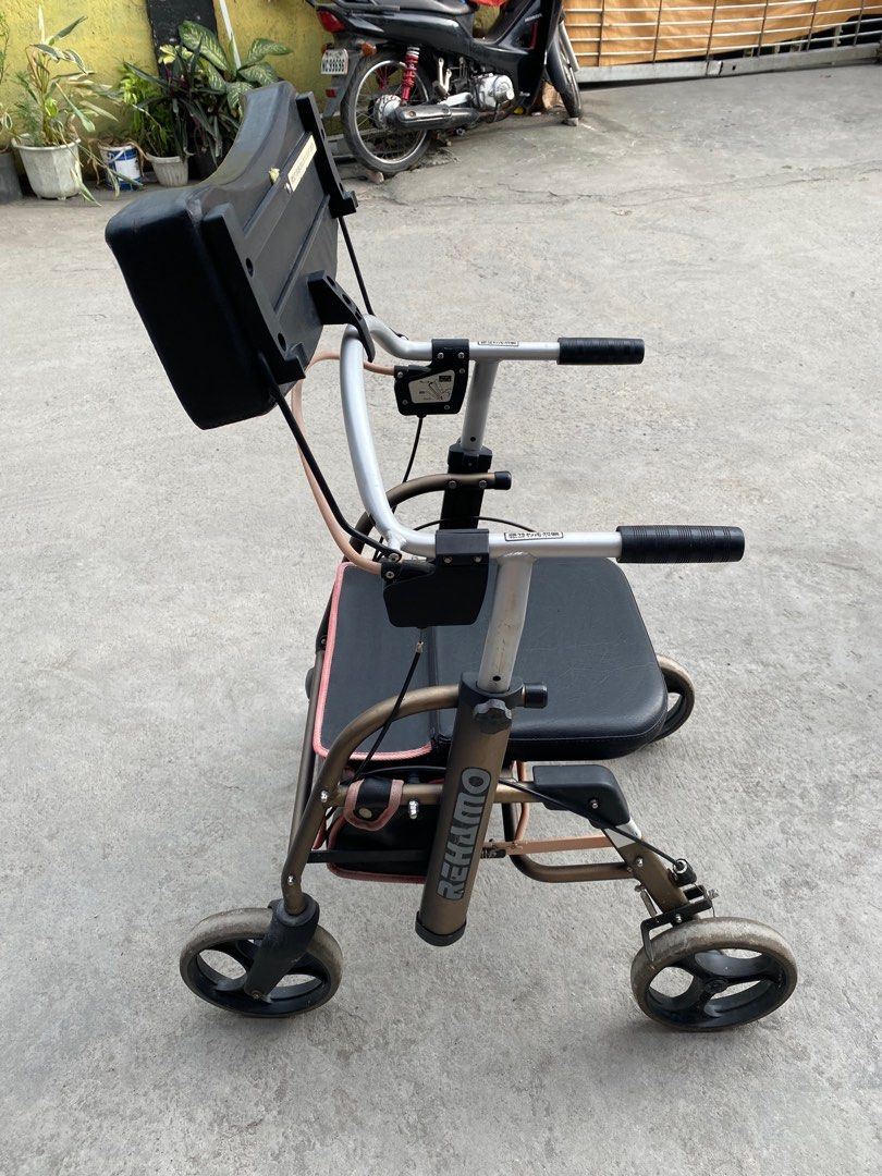 Rollator adult walker japan Surplus (Category: Other Assistive Aids) located in Taguig. Submitted by 5jsjapansurplustaguig. (Listing ID 1178397986, Image 3). Description: adult walker heavy duty japan Surplus durability and Kasya po kahit matataba big wheels location: Abrams St BRGY PINAGSAMA PALAR VILLAGE TAGUIG CITY 09959097202.