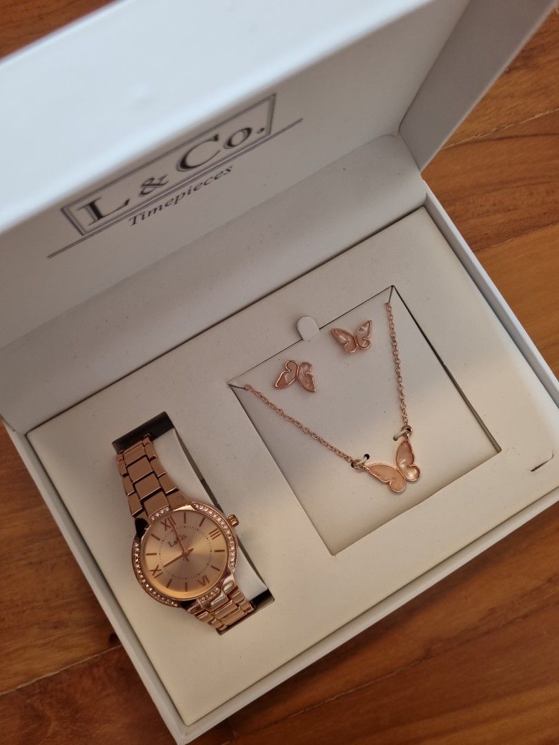 Watch and earring sales set