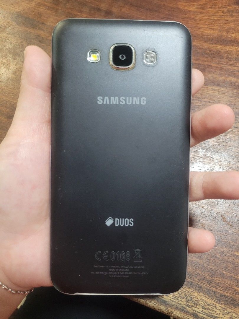 Reebok offer samsung j7 deals