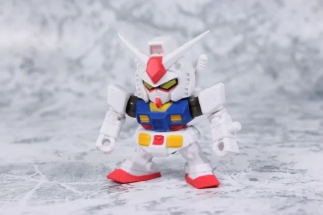 SD RX-78-2 Gundam Figure, Hobbies & Toys, Toys & Games on Carousell