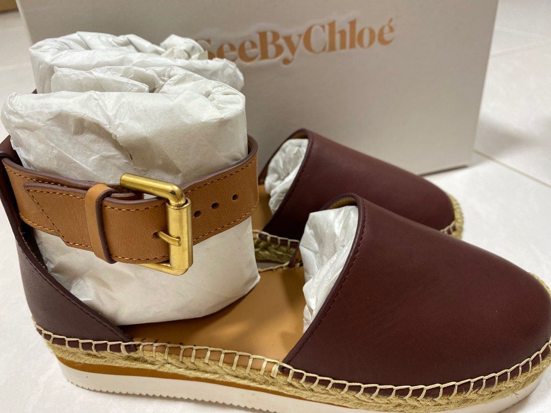 Chloe wedges top