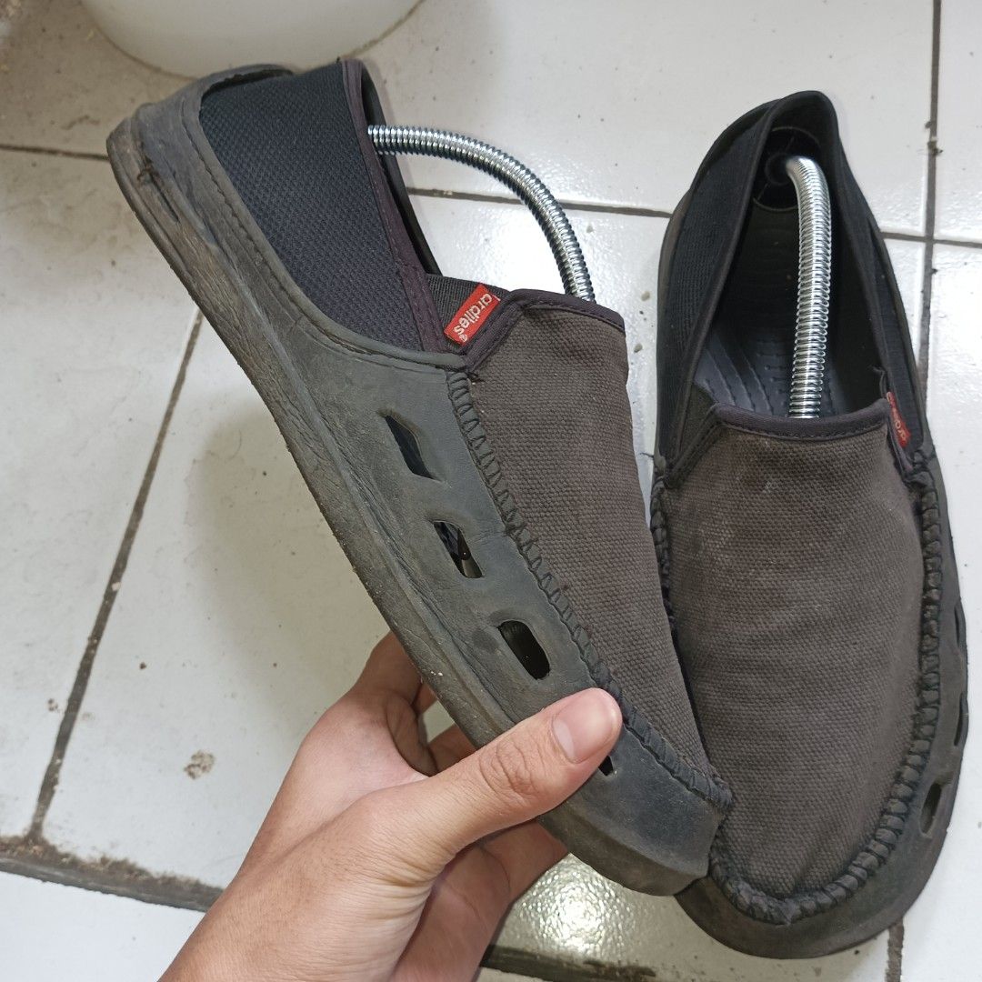 Ardiles slip on online
