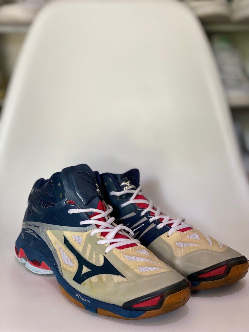 Harga mizuno wave lightning z2 mid outlet