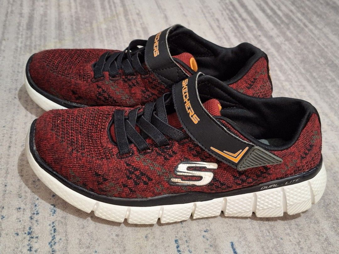 Skechers shoes for kids size US2 or EUR33.5 Babies Kids