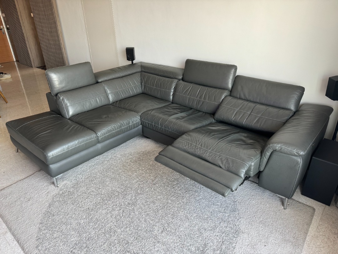 Comfy leather store corner sofa
