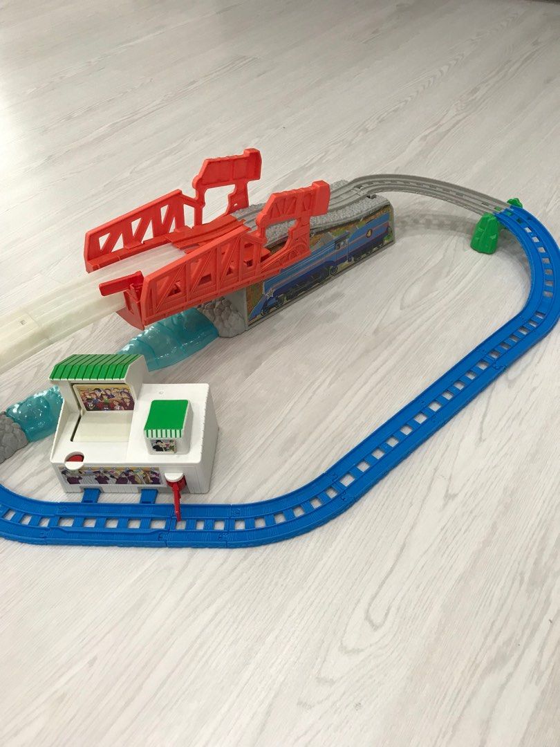 Thomas the train jump track top