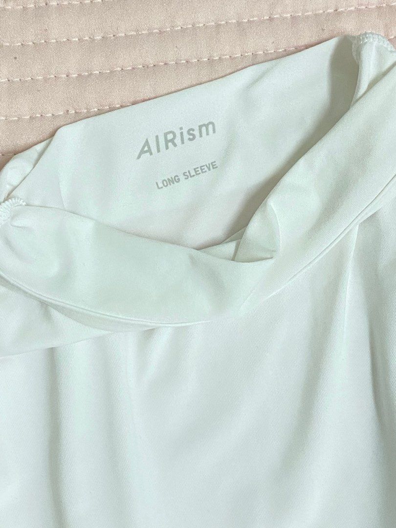 UNIQLO AIRISM INNER WEAR TURTLENECK Women s Fashion Activewear