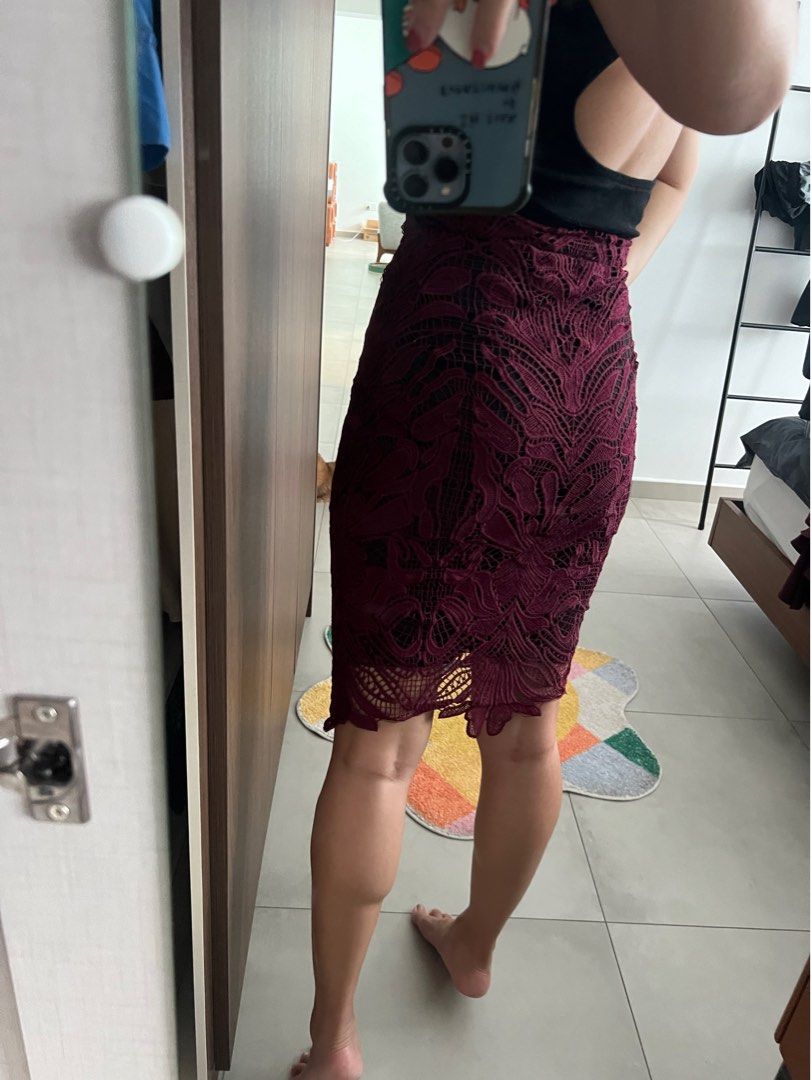 Valleygirl high waist Maroon lace skirt