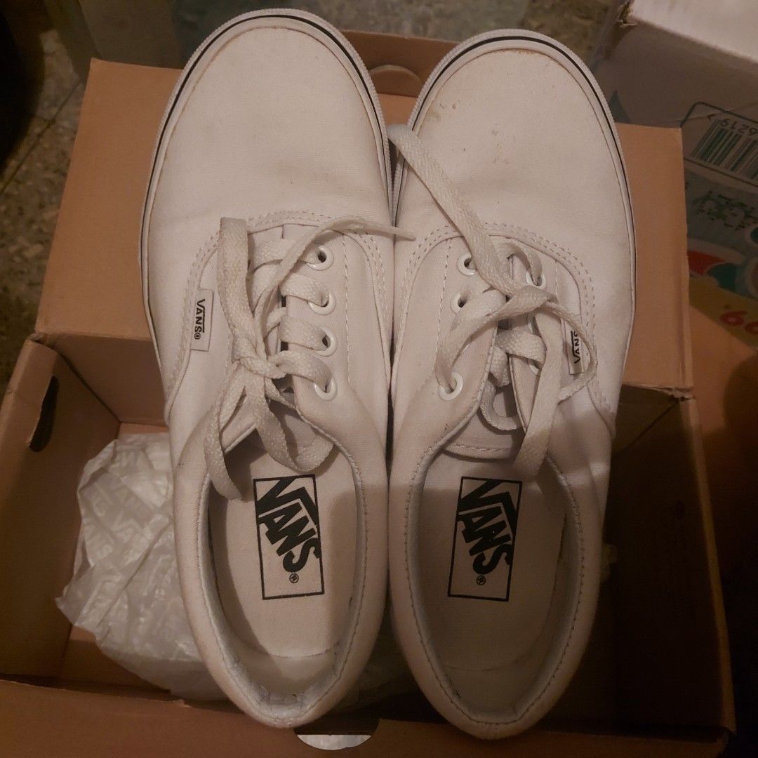 Era true on sale white vans
