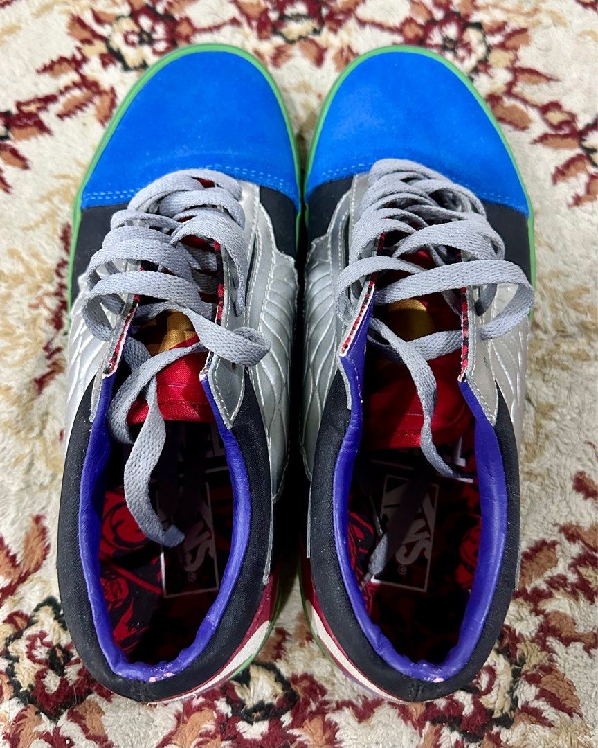 Captain marvel sales vans uk