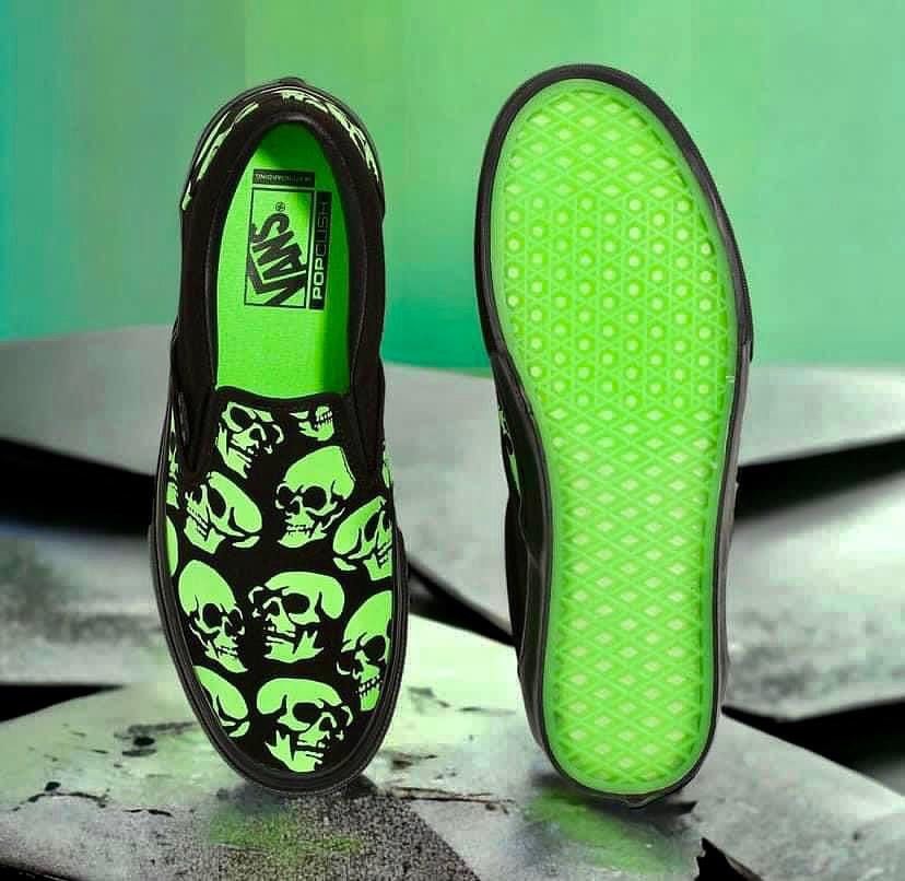 Supreme vans store green skulls