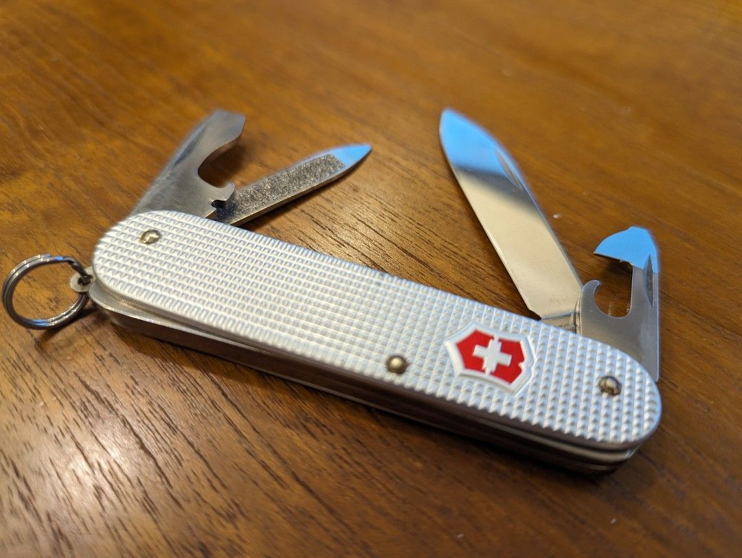 Victorinox 84mm best sale