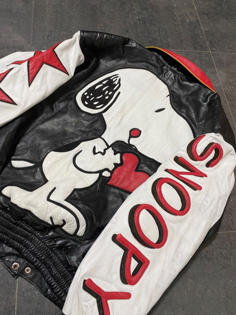 VINTAGE 90s SNOOPY DOGG PEANUTS LEATHER CARTOON COMIC, Men's Fashion