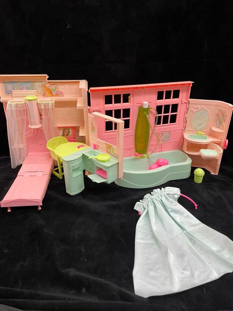 Vintage Barbie Bath Bubble House