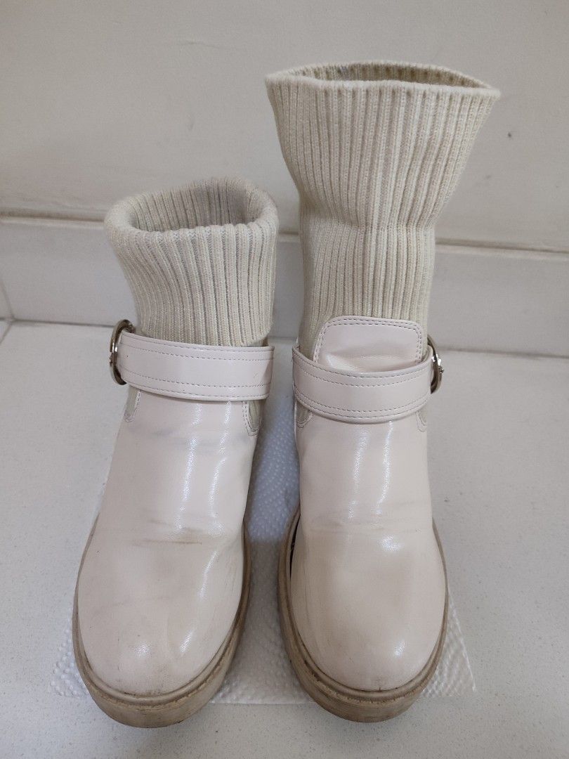 Winter Boots with Pull up Socks Women s Fashion Footwear Boots