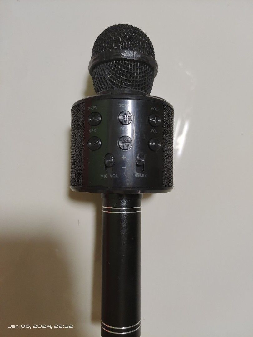 Wireless Microphone414187472070922240