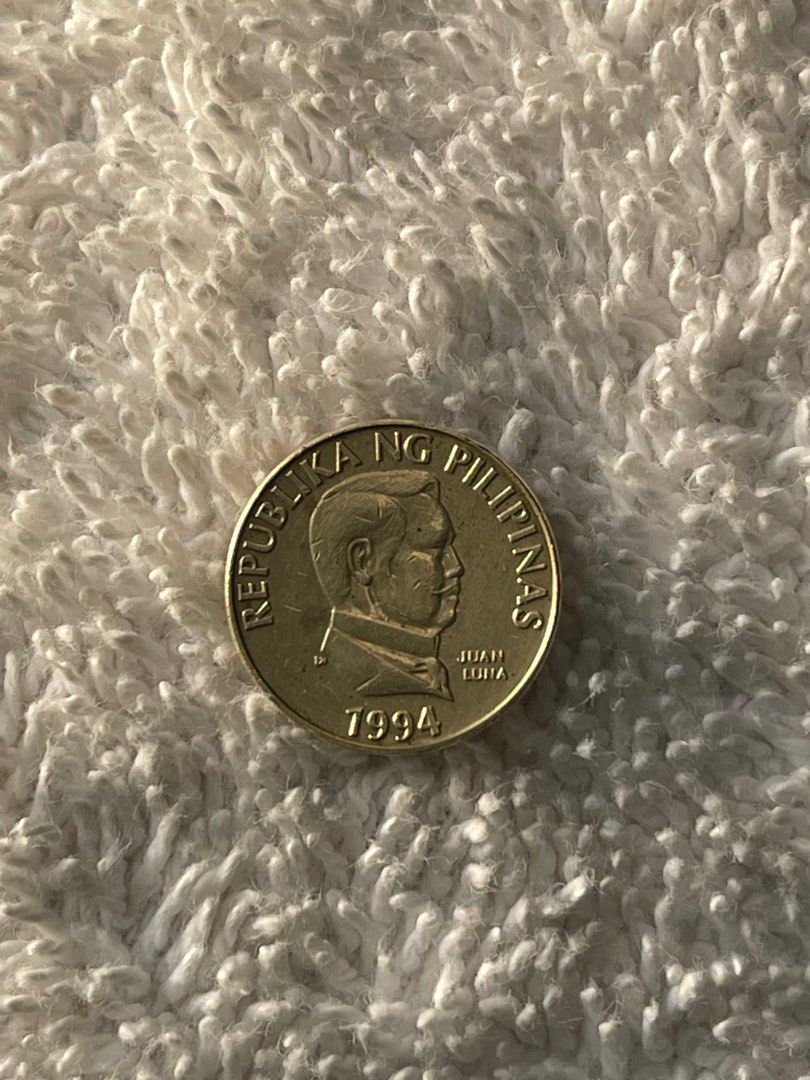 25 sentimo 1994 Philippine coin (Category: Currency) located in Valenzuela. Submitted by eternallyblessed587 (Listing ID 1277612426, Image 1). Description: This tiny and uniquely designed 1996 25-cent coin is in very good condition. Ironically, although it’s too small you can’t help but notice its size, definitely a notable collector’s item. .