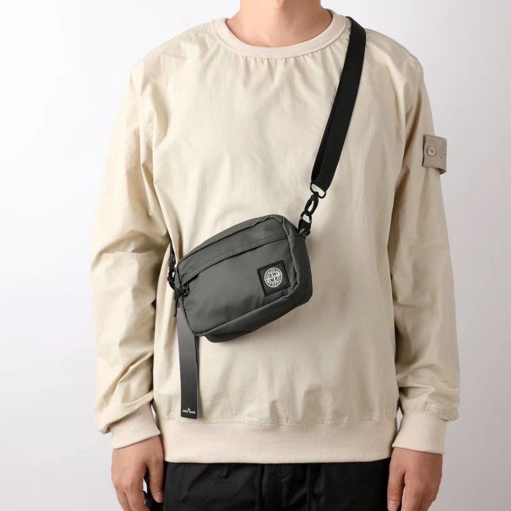 20ss Stone Island Small Sling Bag Pouch Bag Crossbody Bag Unisex Phone Bag Wallet Bag Casual Wear Bag Beg