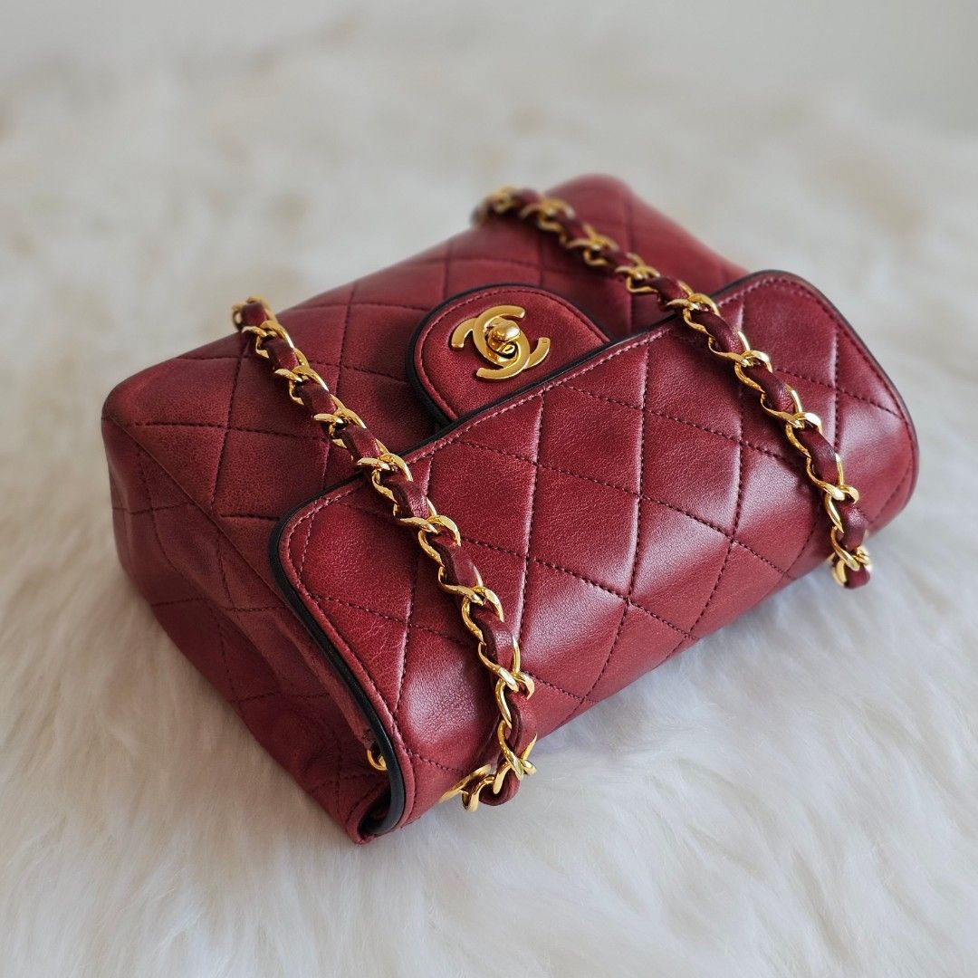 RARE VINTAGE CHANEL BURGUNDY DARK WINE RED DUO COLOR 17CM MINI SQUARE FLAP BAG SQUARE FLAP BAG CF LAMBSKIN 24K GHW GOLD HARDWARE BICOLOR BICOLOUR