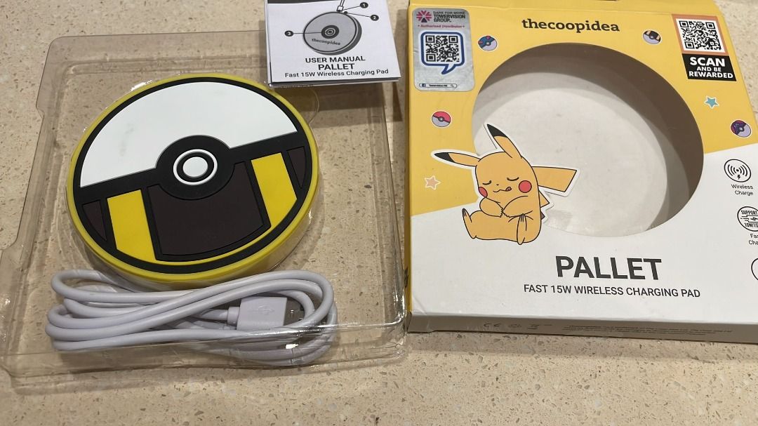 Pokémon PALLET Fast 15W Wireless Charging Pad - Poké Ball