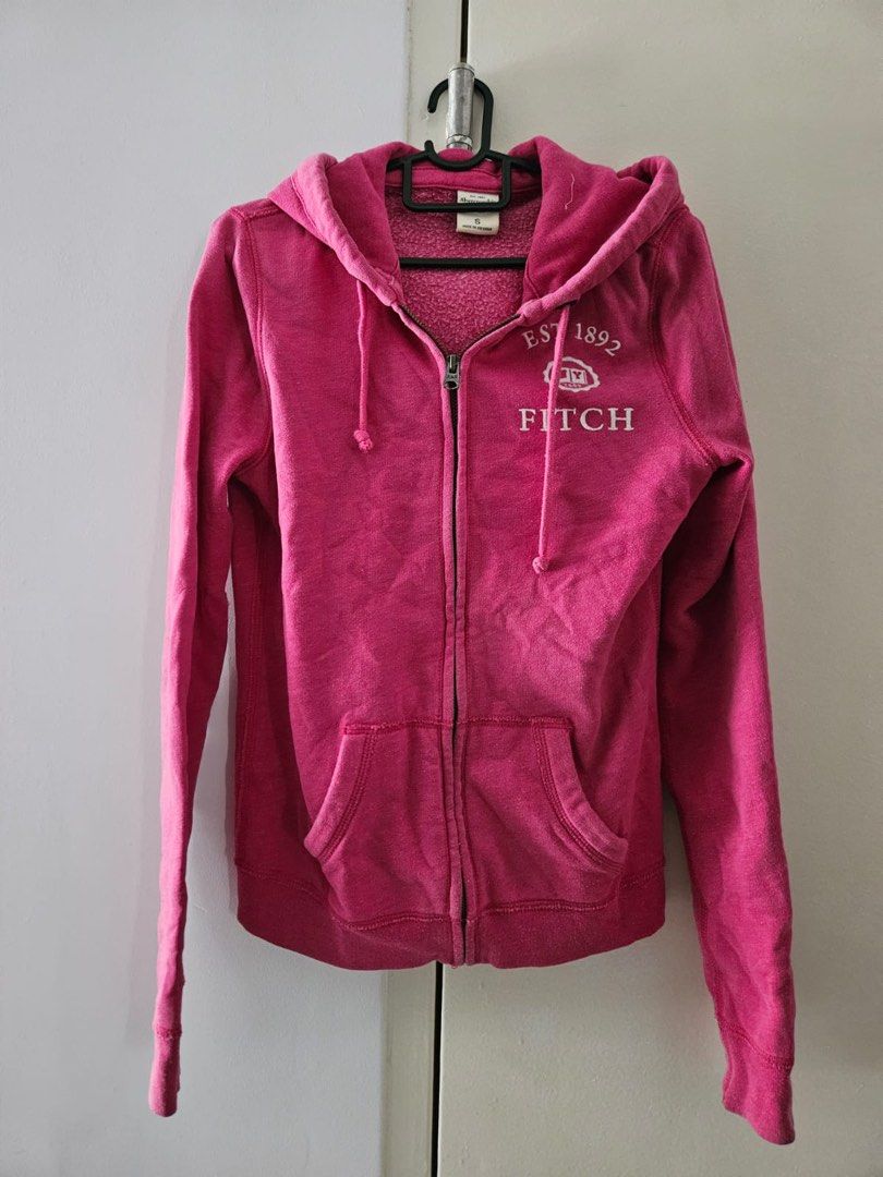 Abercrombie pink velvet puffer shop