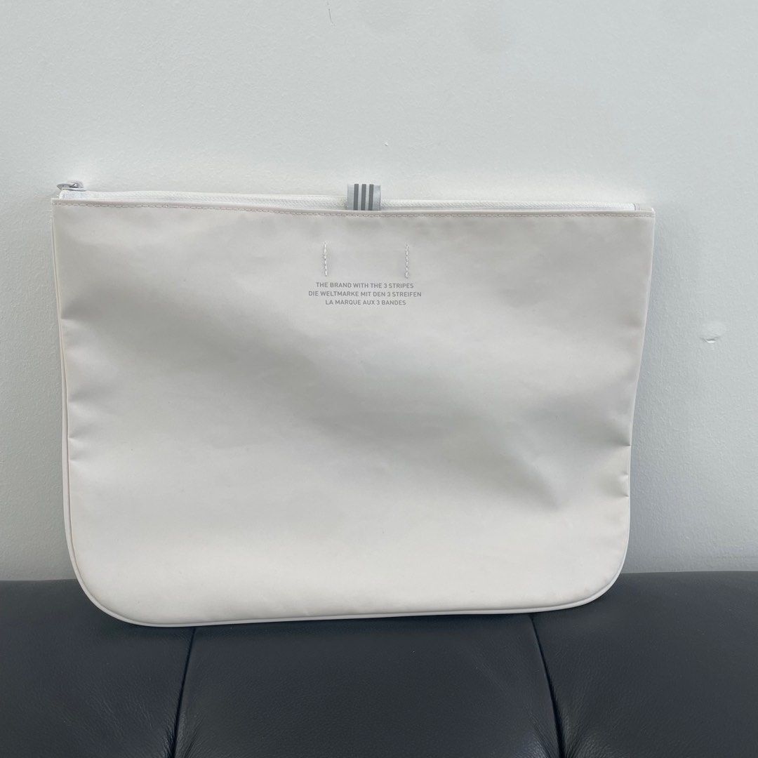 Adidas 3d sleeve bag malaysia hotsell