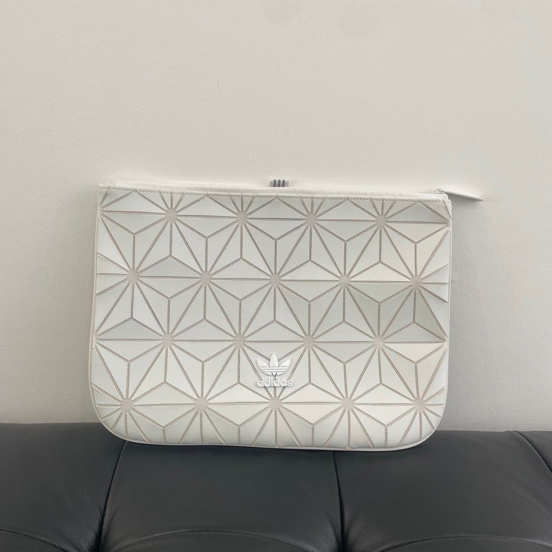 Adidas 3d sleeve bag sales