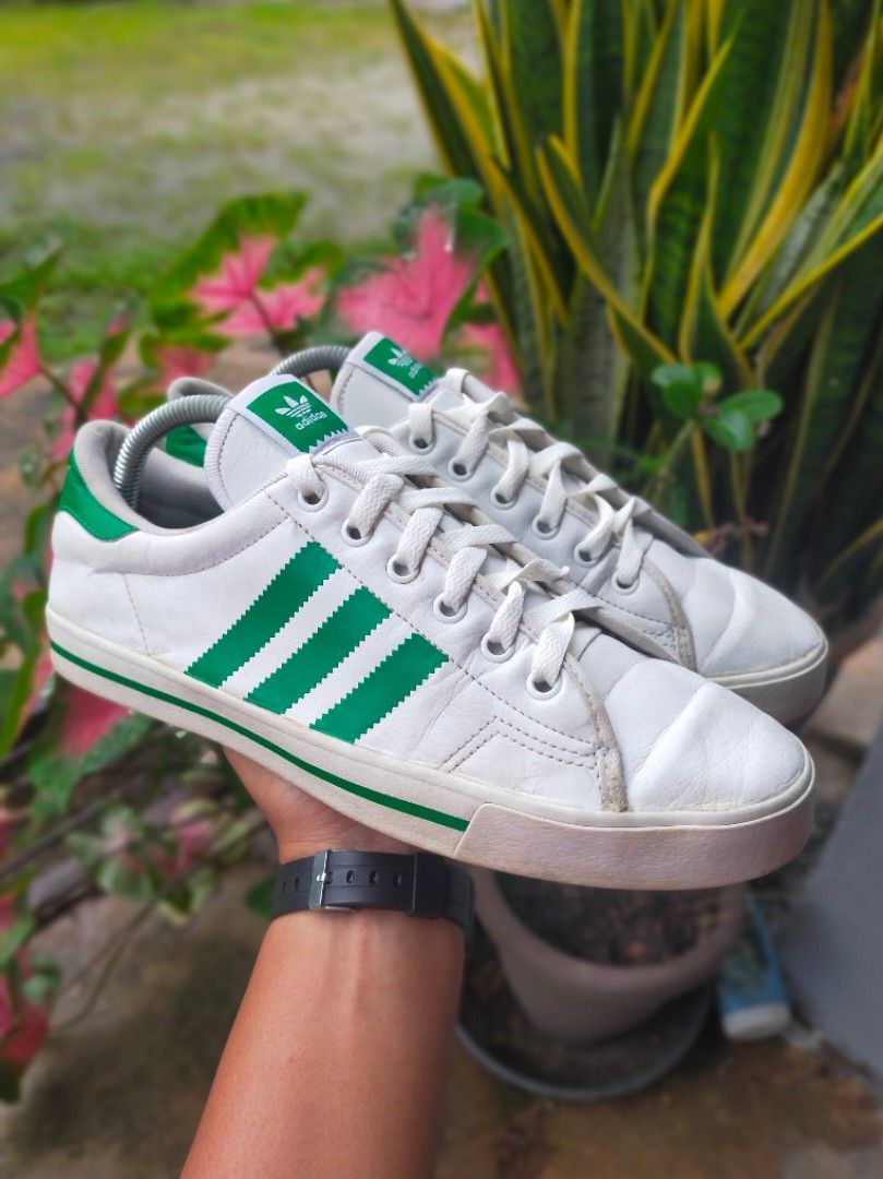 White adidas best sale trainers size 9