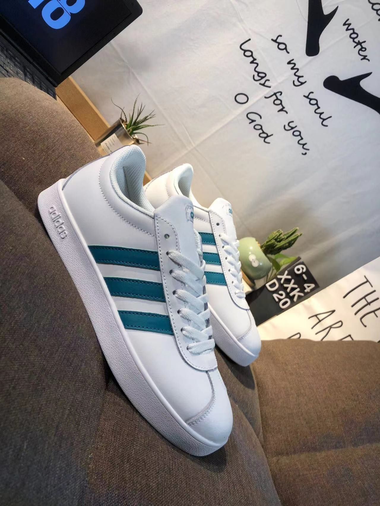 Adidas ee6814 2025