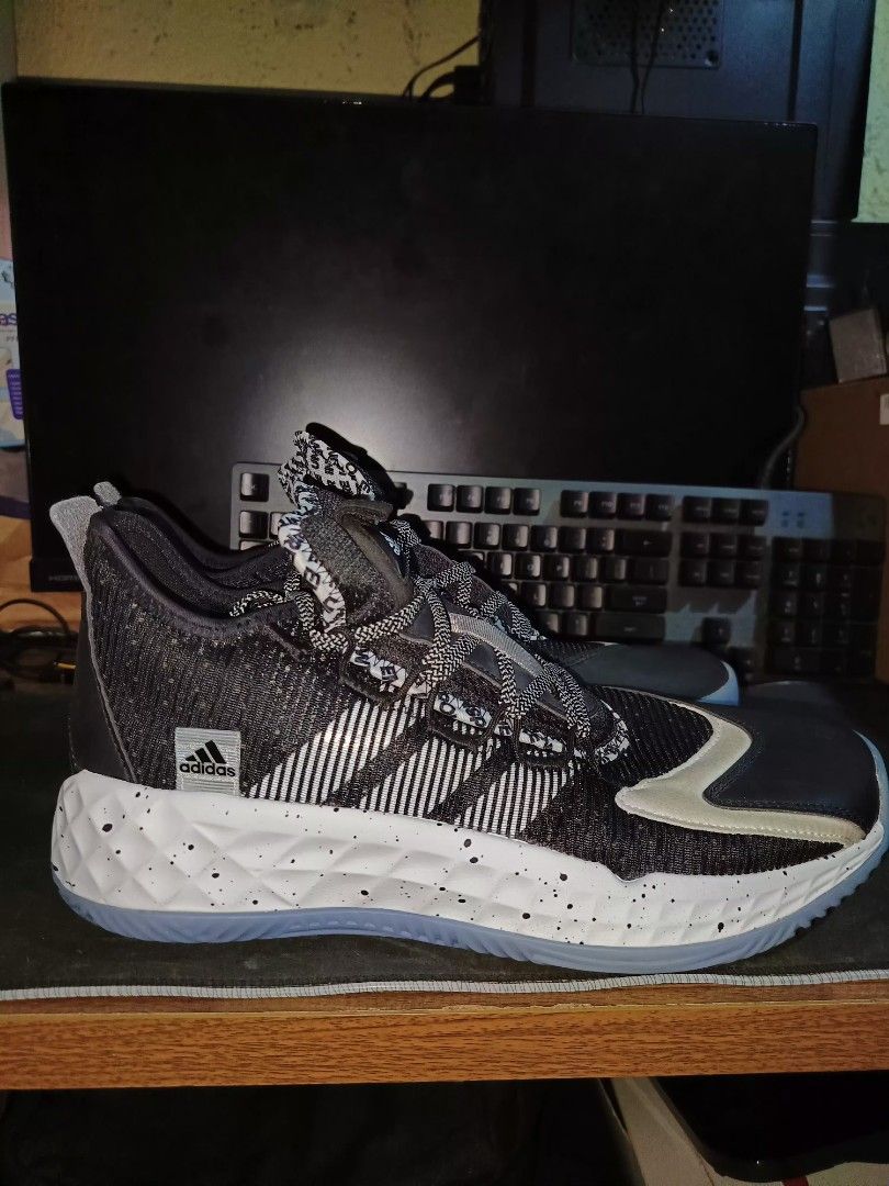 Boost clearance basketball shoes