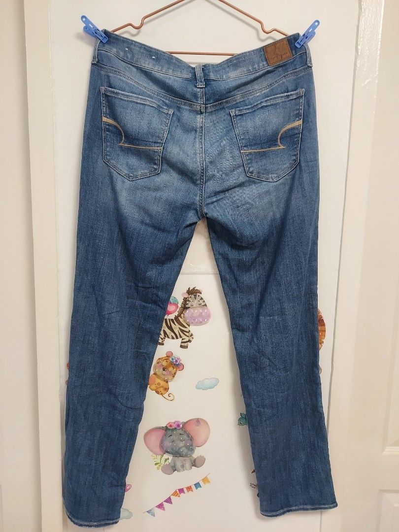 AEO American Eagle Outfitters Jeans, Women's Fashion, Bottoms, Jeans &  Leggings on Carousell