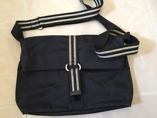 （分類：）位於 。 由 yling30 提交（商品編號 1277542021，圖片 1）。簡介： 。