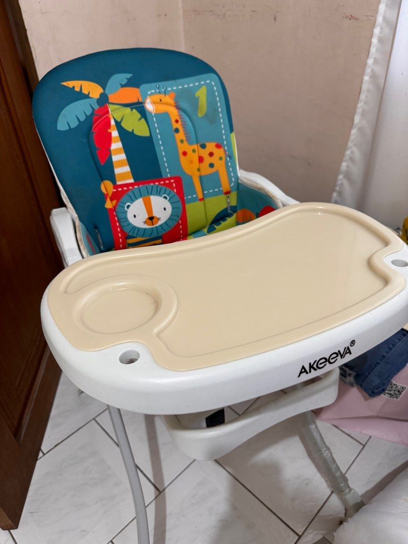 Akeeva High chair
