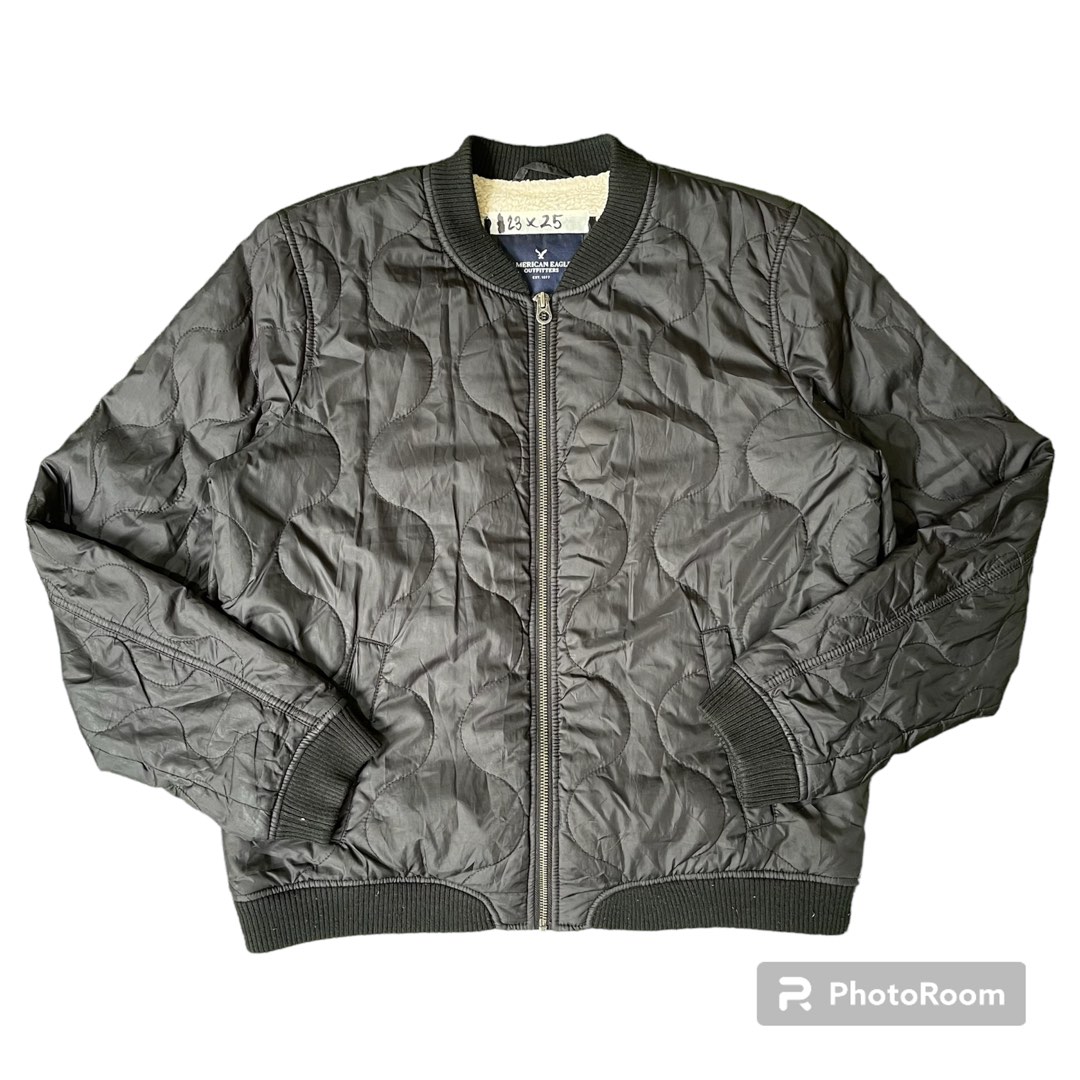Woolrich eagle bomber store
