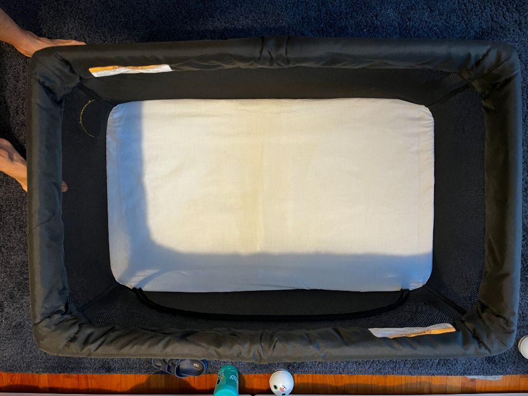 Amico light travel cot online