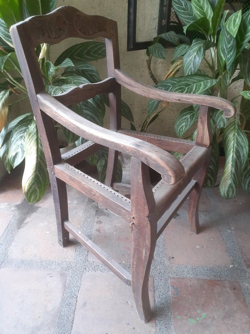 Antique solihiya chair (Category: Chairs) located in Las Pinas. Submitted by tammyboy (Listing ID 1277393819, Image 3). Description: an antique solihiya chair for restoration.