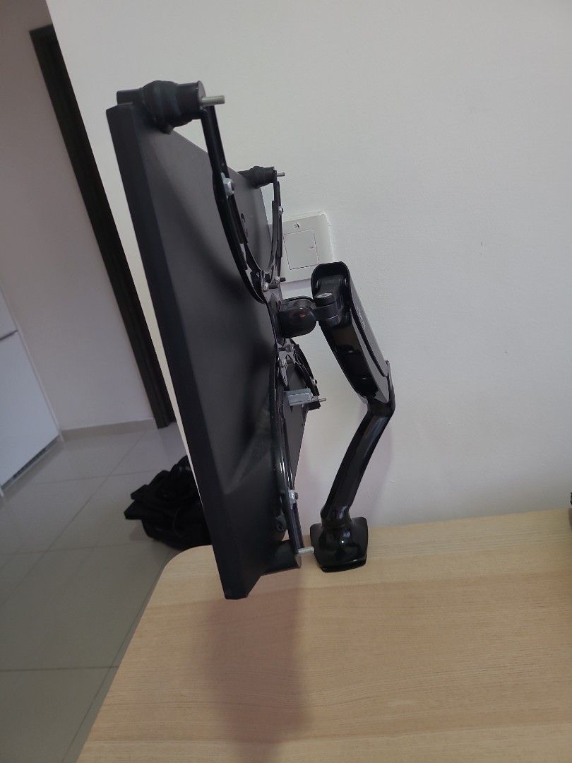 AOC 22B1HS 21.5" IPS Monitor + stand, Computers & Tech, Parts ...