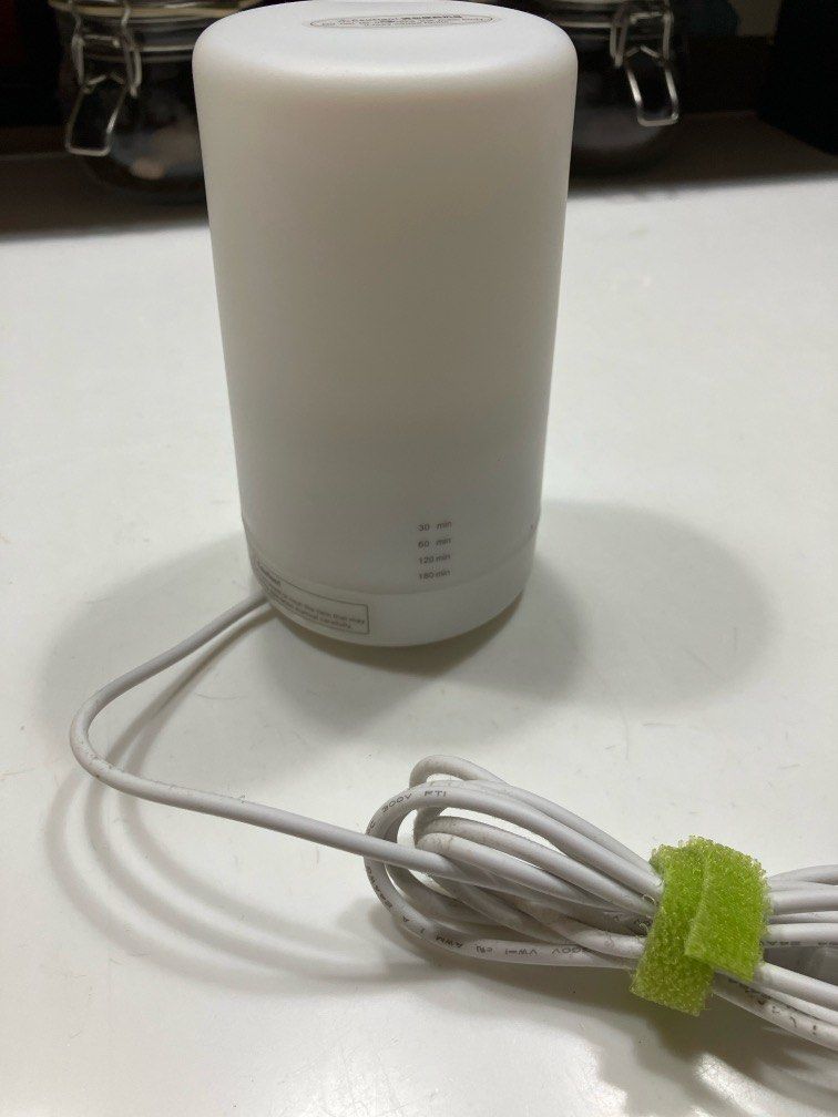 Aroma Diffuser (Category: Home Fragrance) located in Singapore. Submitted by scross (Listing ID 1277432593, Image 2). Description: Lightly used. .