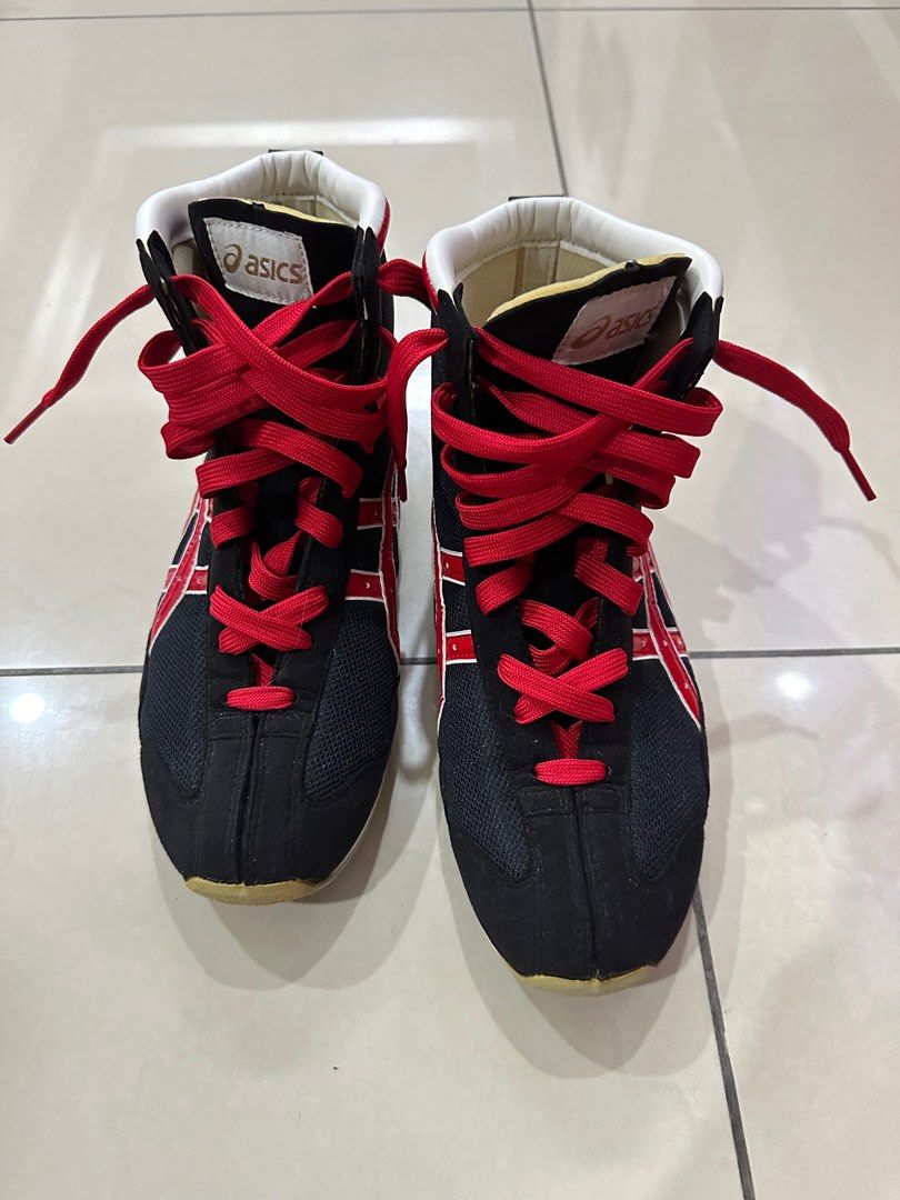 Asics clearance discontinued shoes