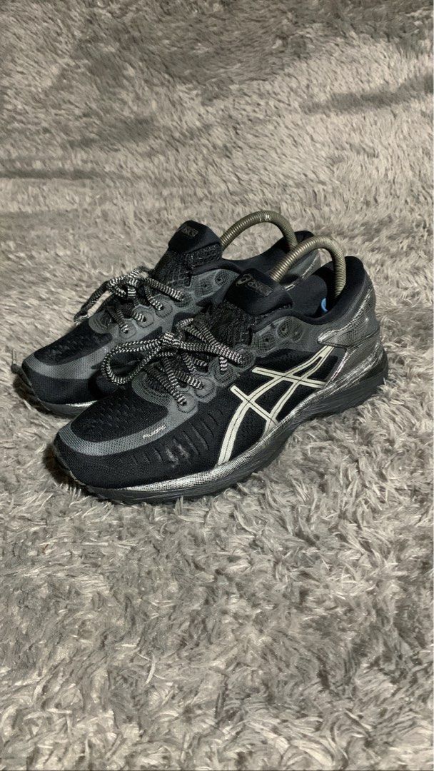 Asics metarun black clearance silver