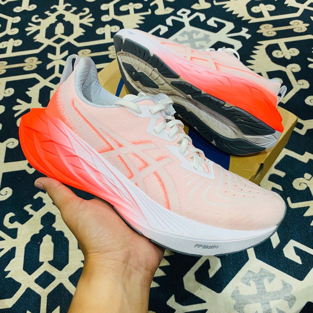 Novablast best sale asics uk