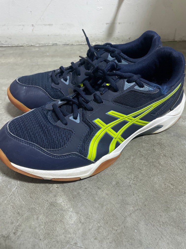 ASICS volleyball shoes Men s Fashion Footwear Sneakers on Carousell