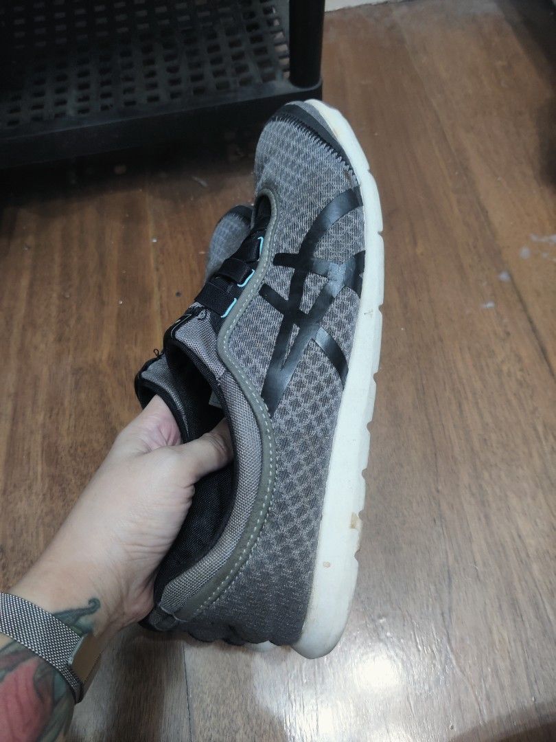 Asics metrowalk sales walking shoes womens