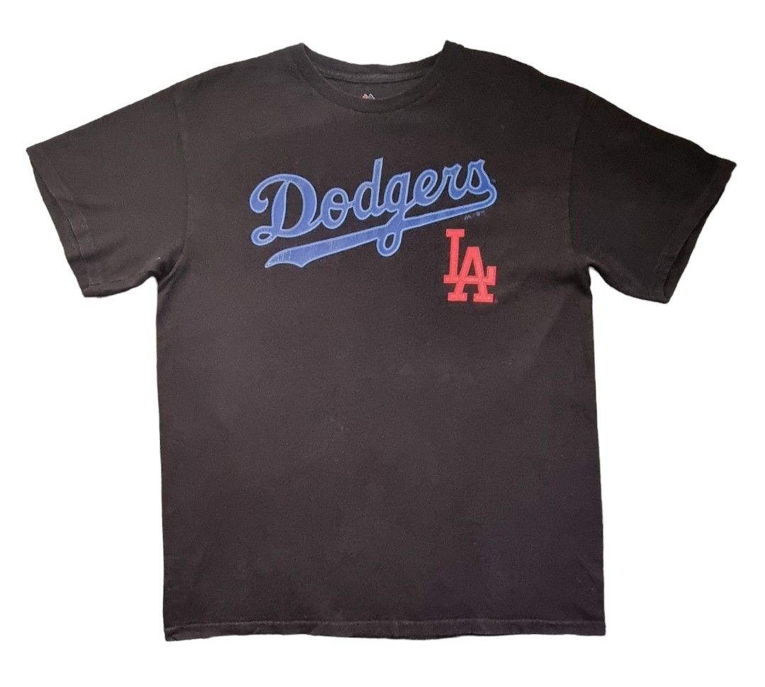 Auth Dodgers LA black Heavy Cotton Large (Category: Tshirts & Polo Shirts ) located in Muntinlupa City. Submitted by thriftstorypremiumshop (Listing ID 1277449000, Image 1). Description: auth Dodgers heavy cotton shirt. size large on tag. pre owned with signs of use..