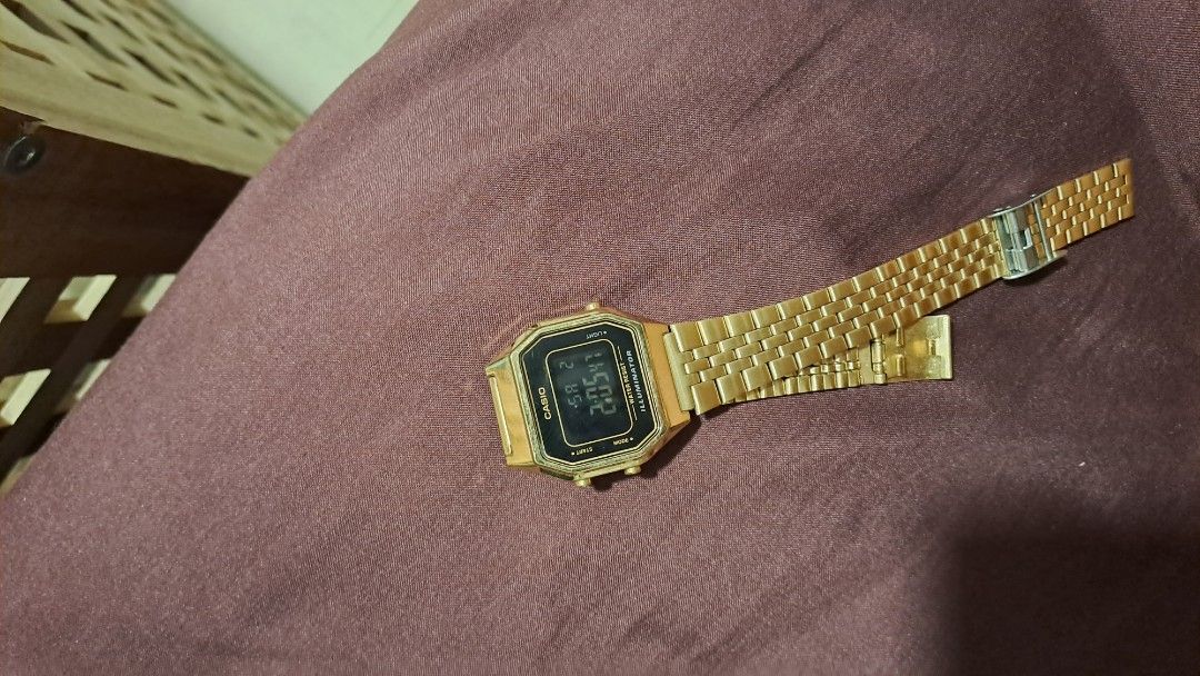 Casio vintage hotsell women's watch