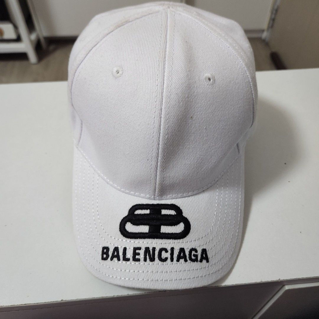 Balenciaga White BB Baseball Cap (Category: Caps & Hats) located in Quezon City. Submitted by castrob21 (Listing ID 1277434543, Image 2). Description: Thrifted, NGA with washtags adjustable strap.