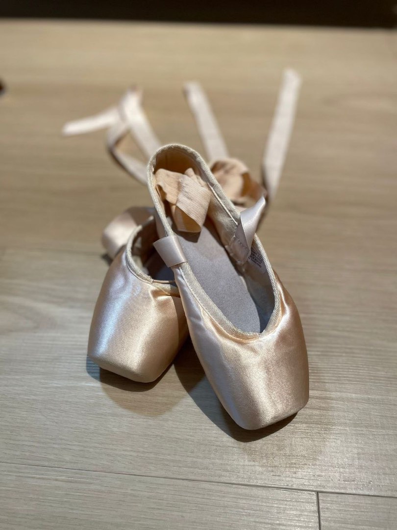 Bloch Pointe shoes