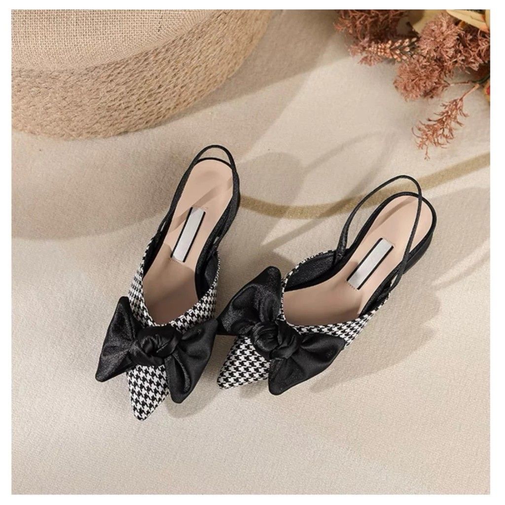 Cute on sale bow sandals